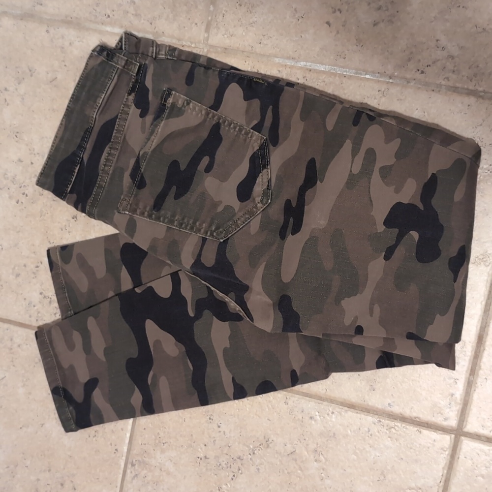 Gap Camo Jeggings